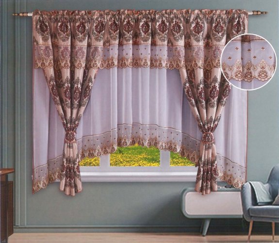 Luxusná hotová záclona Karolín 400x160 cm